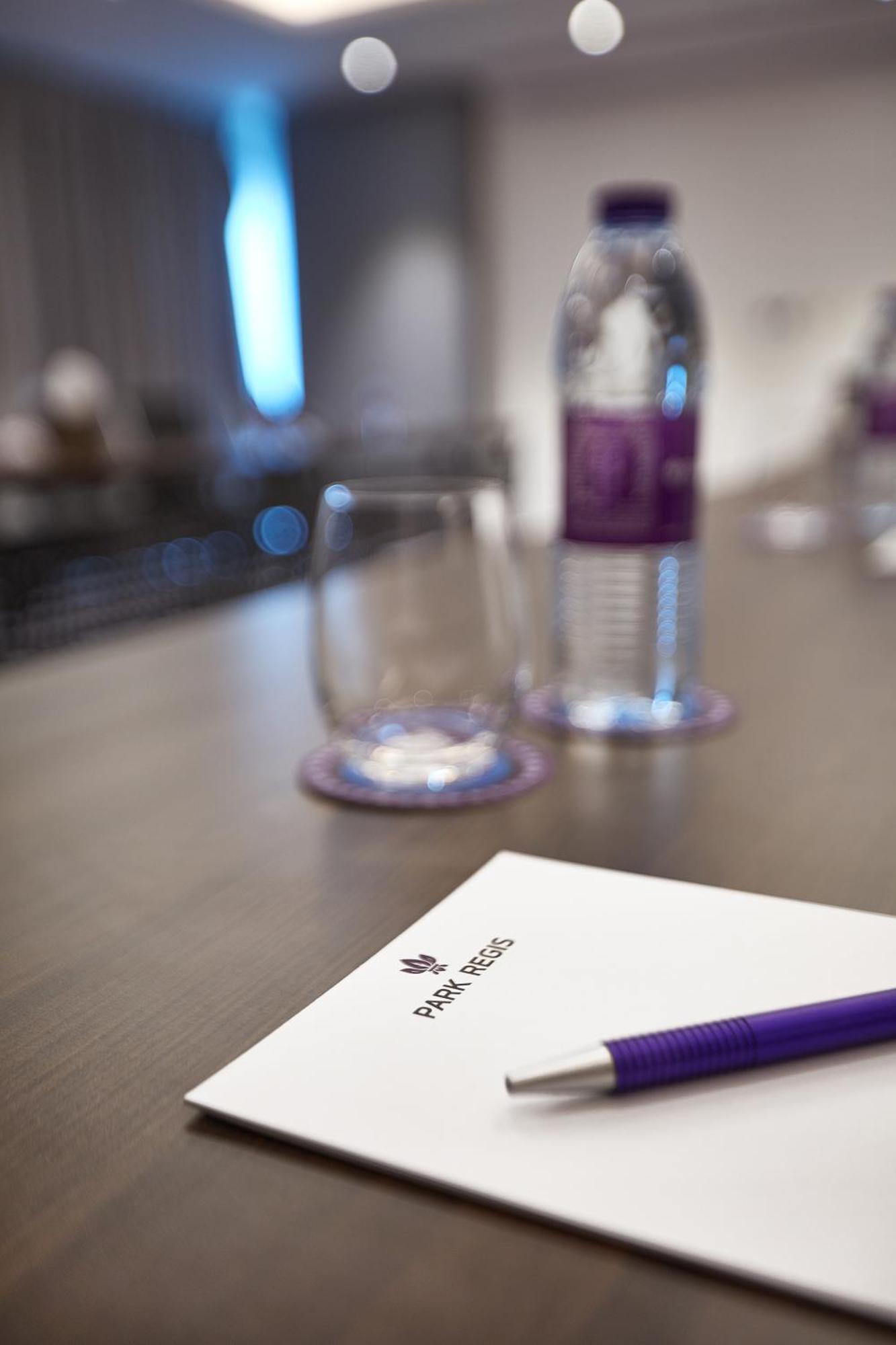 Park Regis Business Bay Hotel Дубай Екстериор снимка