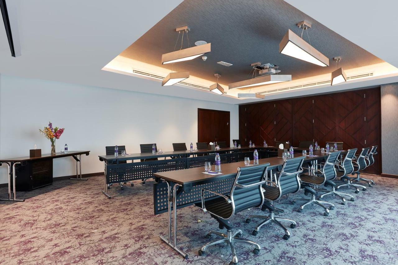 Park Regis Business Bay Hotel Дубай Екстериор снимка